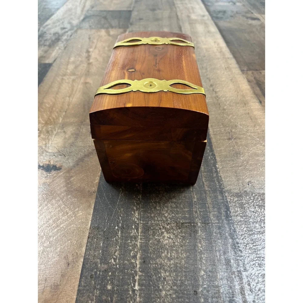 Vintage Cedar Wood Treasure Chest Jewelry Box Hayward Wisconsin Brass Straps